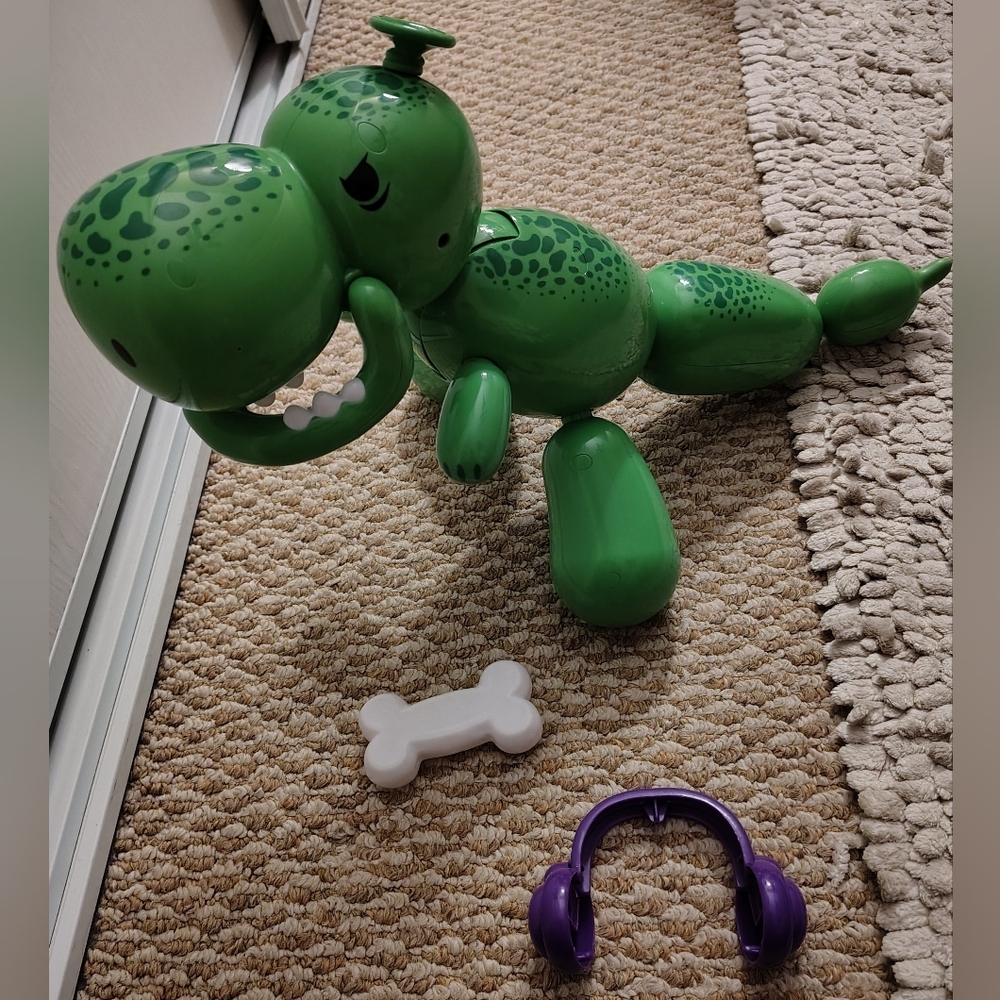 Squeakee Dinosaur Interactive Toy with Accessories